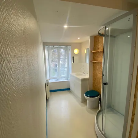 8 -les Moulins Apartment