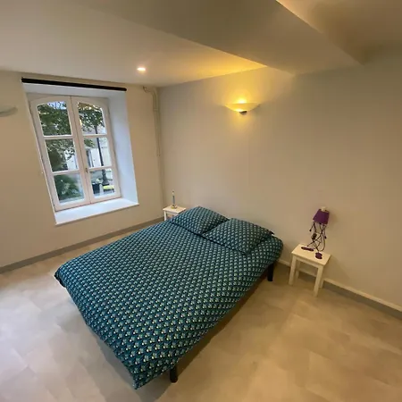 Apartment 8 -les Moulins